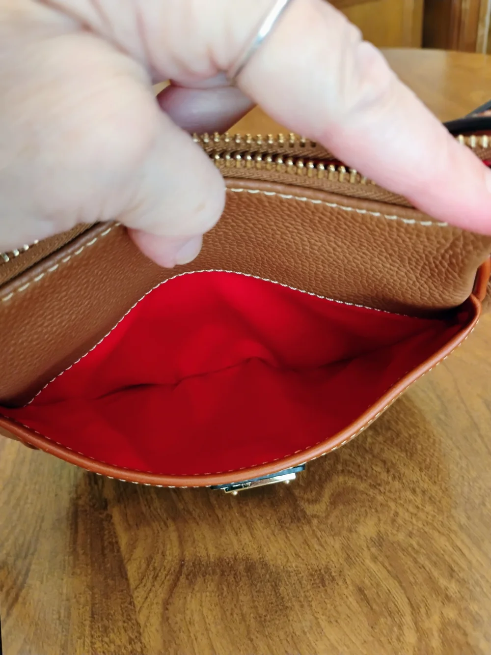 Dooney & Bourke 